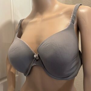 Body by. Victoria perfect coverage gray lined 36 DD